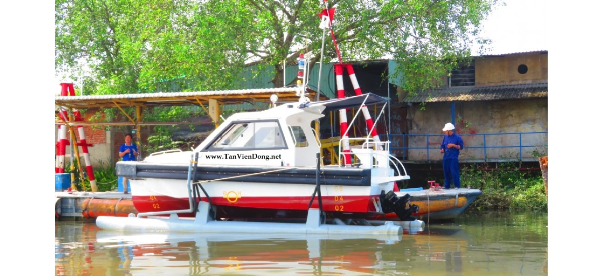 XUỒNG CÔNG TÁC TVD-RIB630
